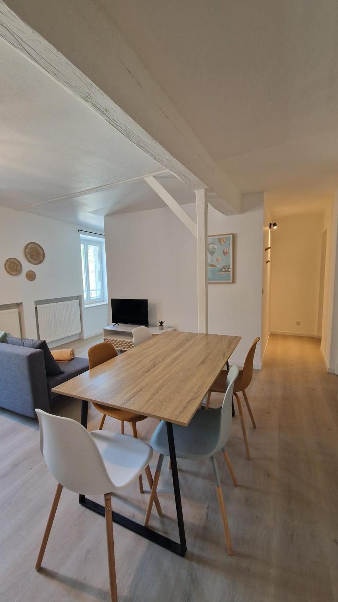 Appartamento Le Bourg Lagnieu Esterno foto