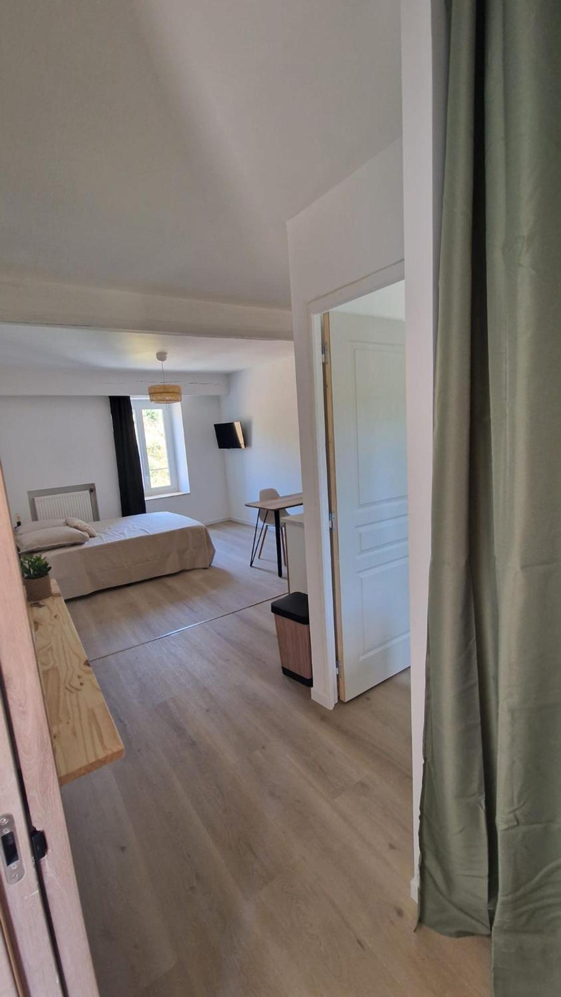 Appartamento Le Bourg Lagnieu Esterno foto